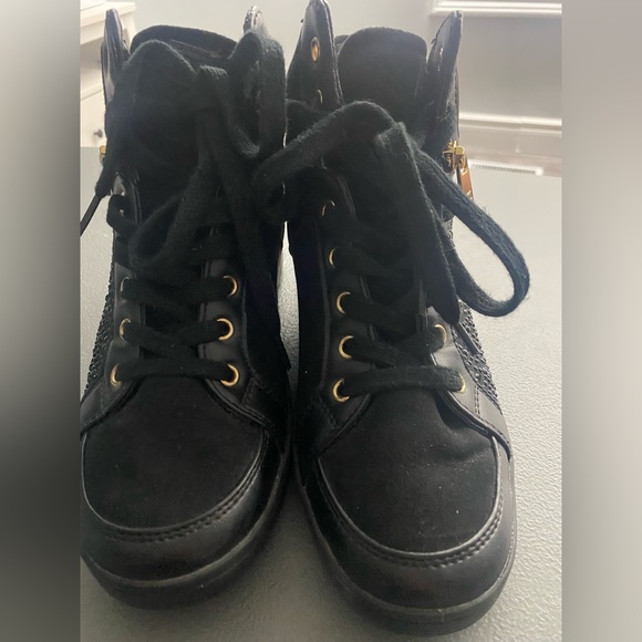 Guess size 8 heel sneaker bling gem - Picture 2 of 10